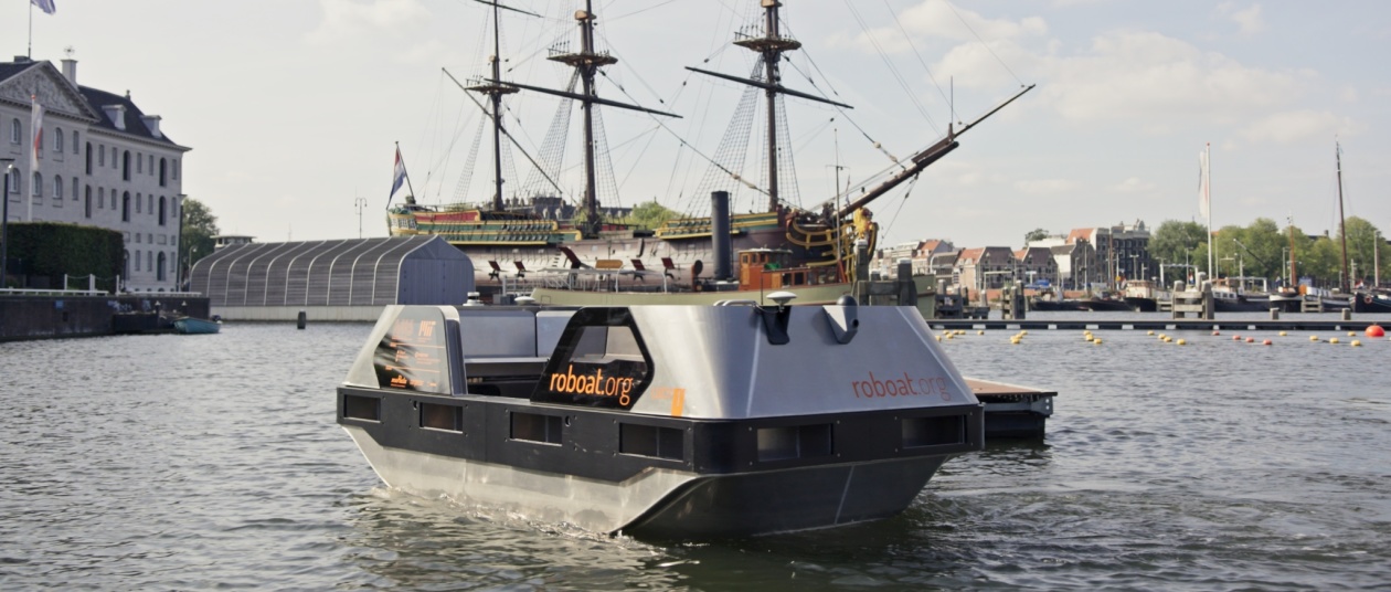 自动驾驶船Roboat在阿姆斯特丹运河完成首航