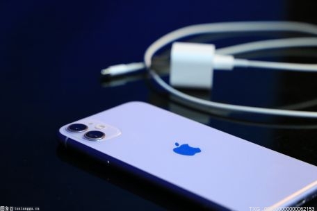 苹果iPhone闪电基座已停产 或转向Type-C充电口