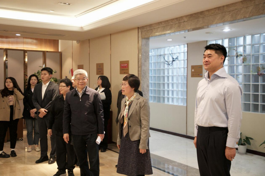 深化合作 共谋发展——厦门市关工委、自贸区暨海关特殊监管区协会、帧里传媒莅临上合雍鼎能源集团调研交流