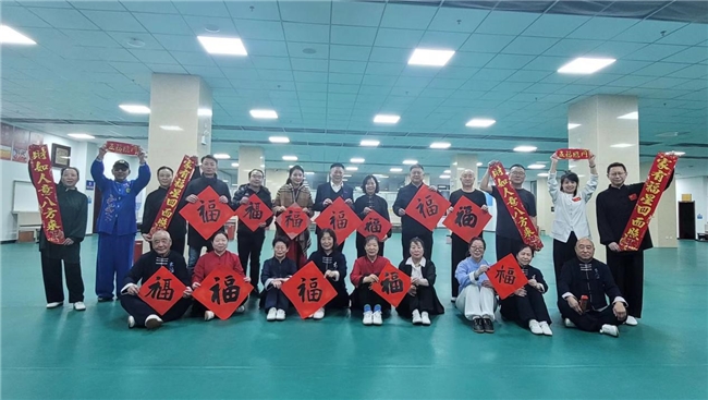 中国人体工程学研究院赴内蒙古慰问调研 共探公益事业创新路径