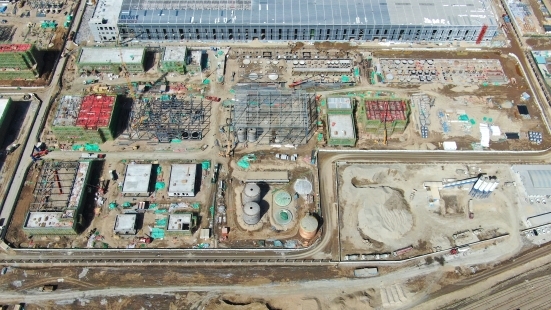 青海4万吨/年基础锂盐一体化EPC总承包项目土建二包项目施工进度过半