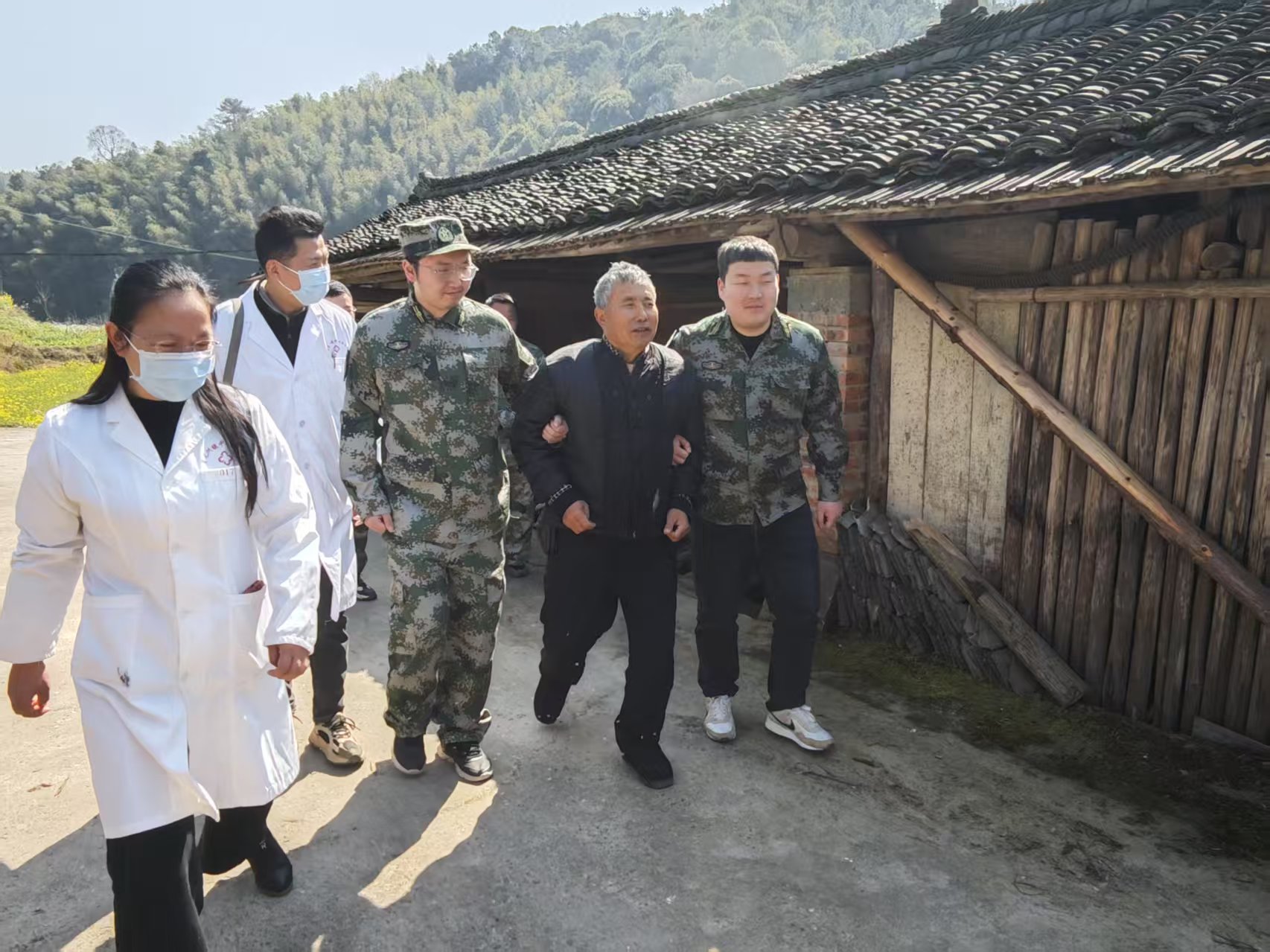 https://techchina.nancai.net/2025/0329/9c11feedd2445ba.jpg