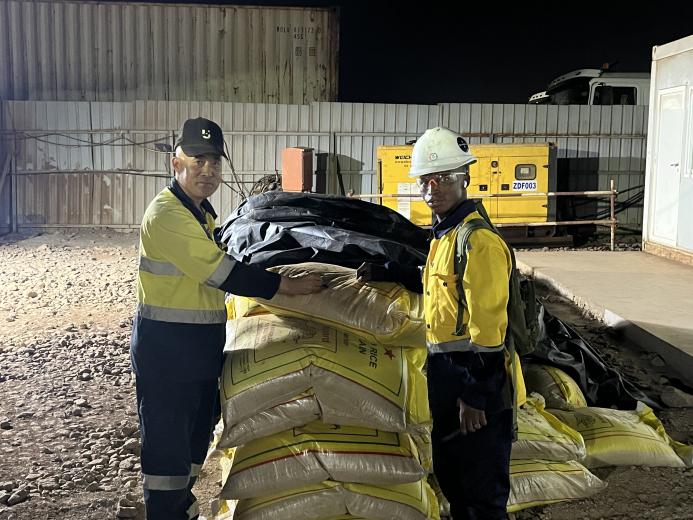 98b2113885a74d74ae96a2f69386849