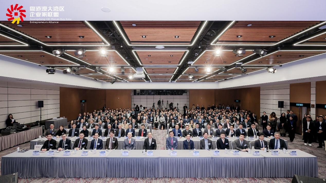 艾氪智能创始人荣任主席，粤港澳大湾区企业家联盟人工智能委员会在港成立