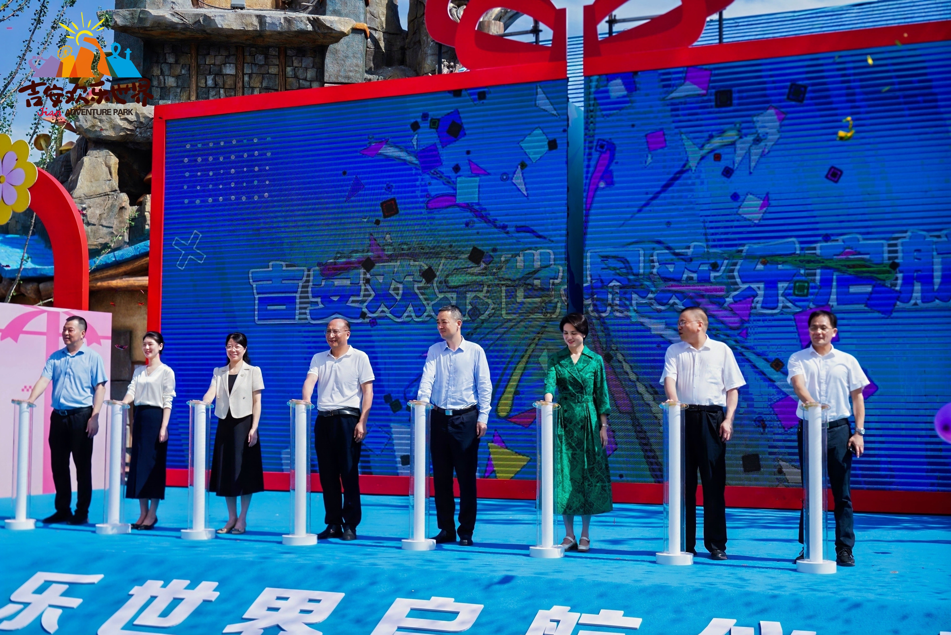 https://techchina.nancai.net/2025/0601/cf6b21b6664110f.jpg