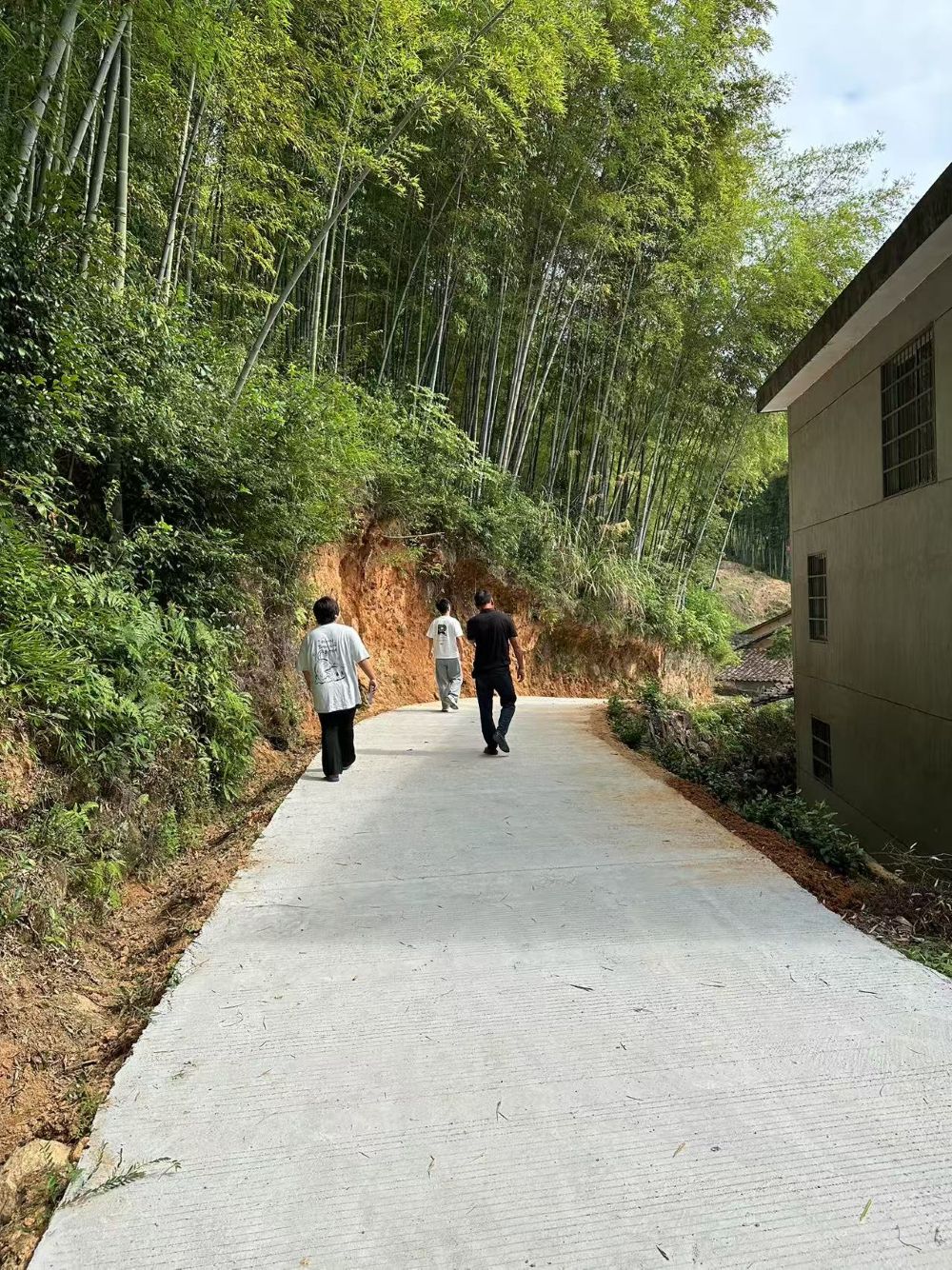 https://techchina.nancai.net/2025/0804/05b4925d9f4d424.jpg