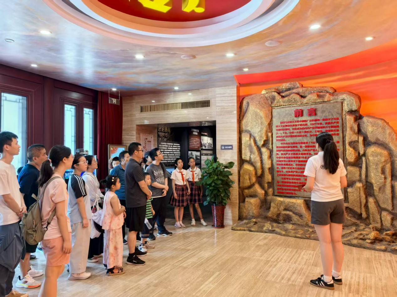 曲阜师范大学法学院实践队济南红色行:青春足迹镌刻法治初心 青年之声赓续齐鲁星火