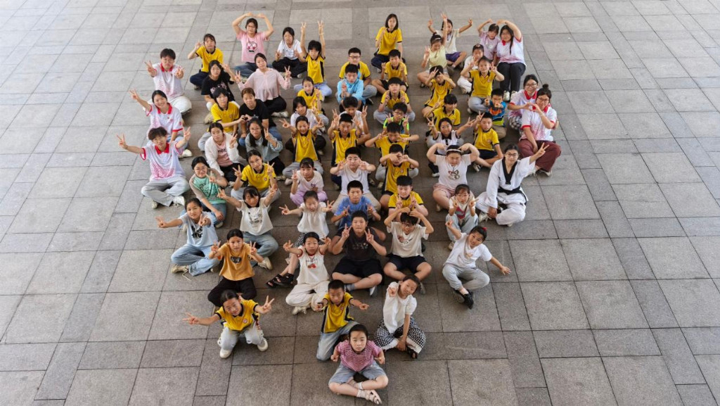 南京邮电大学“七彩假期 情暖童心”支教团——为泗洪乡村孩子点亮“没有围墙的校园”，让盛夏永不落幕！