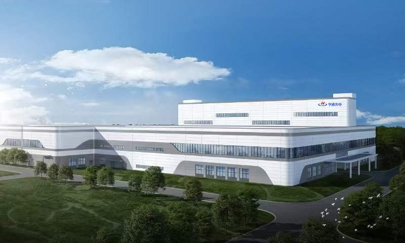空芯光纤量产破局！亨通200亩智造基地锚定AI算力新动脉