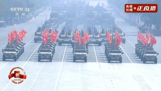 猎板全体员工观9.3阅兵忆峥嵘：先辈热血换今朝美好生活，唯有自强方能护家国无恙