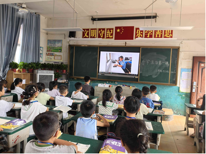 https://techchina.nancai.net/2025/0911/bb0a52cd8907bff.png