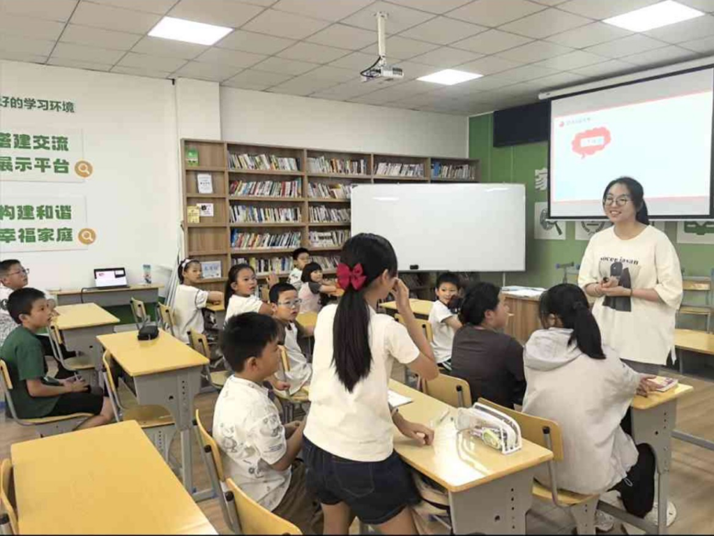 夏日教育盛宴：红心润童心，实践伴成长