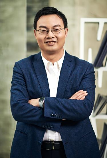 探寻法理谱华章 科技法治领航向 ——记北京航空航天大学法学院院长泮伟江教授
