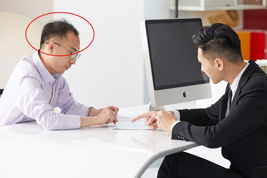 西安唐风采假发定制：为男士卸下“头顶压力”，重拾事业自信！