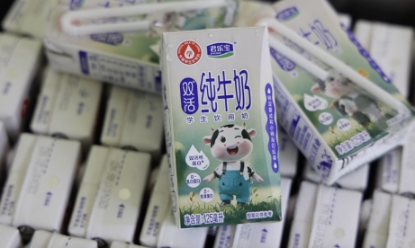 君乐宝学生奶构建全链条保障，成校园健康营养标配