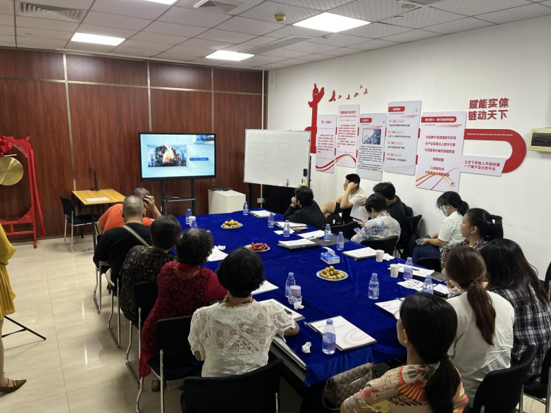 政策引领，技术驱动：赋商链盟集团构建消费新生态