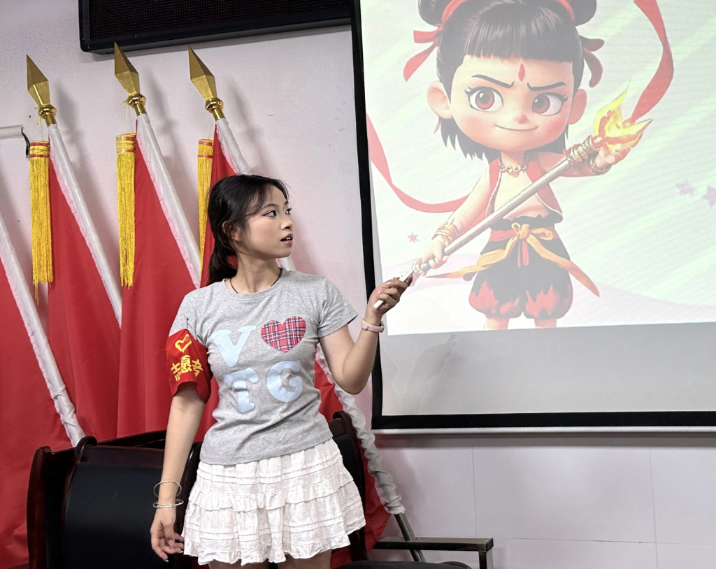 湖南信息学院王斯涵：载爱赴乡野，携责归成长