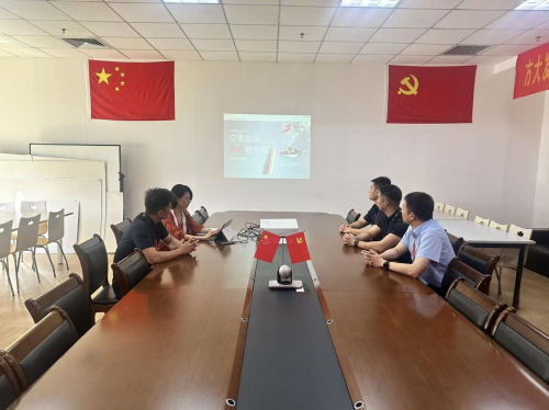 首都航空安保部与航医携手对空勤血尿毒品检测专题学习提升空勤人员对毒品防范的警觉性