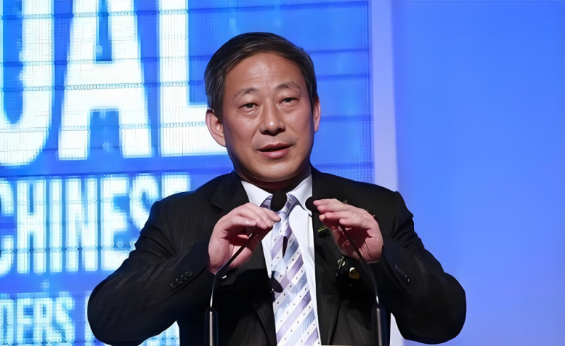 严介和的“吃亏哲学是怎么撬动万亿商业版图