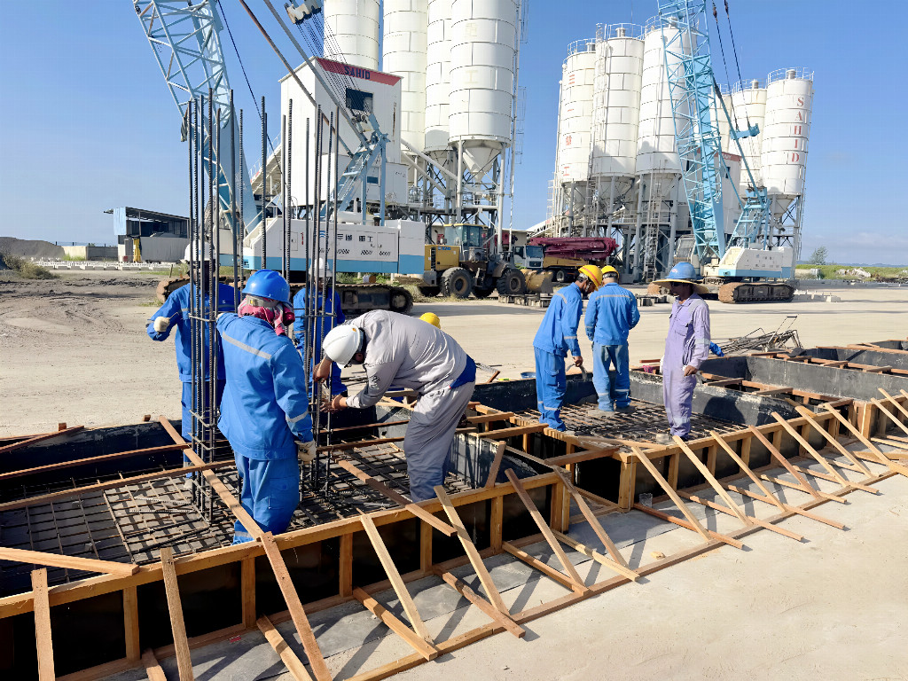 中国化学土木公司承建的恒逸工业（文莱）公司粉煤灰制砖厂工程顺利开工