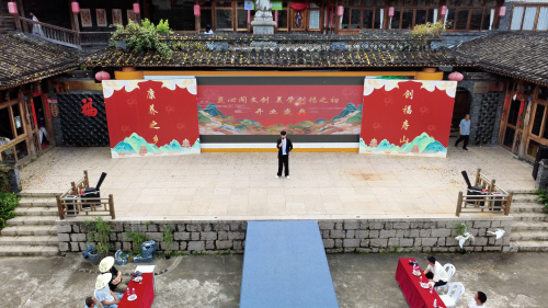 崔十一：传统文化的接班人，时代的守望者