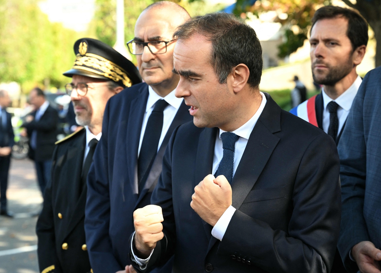 法国总理勒科尔尼复职后再次组阁