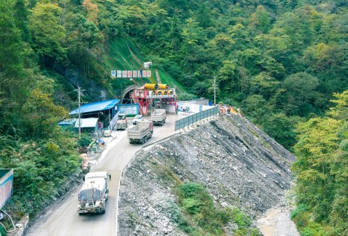 一群真正的孕龙人