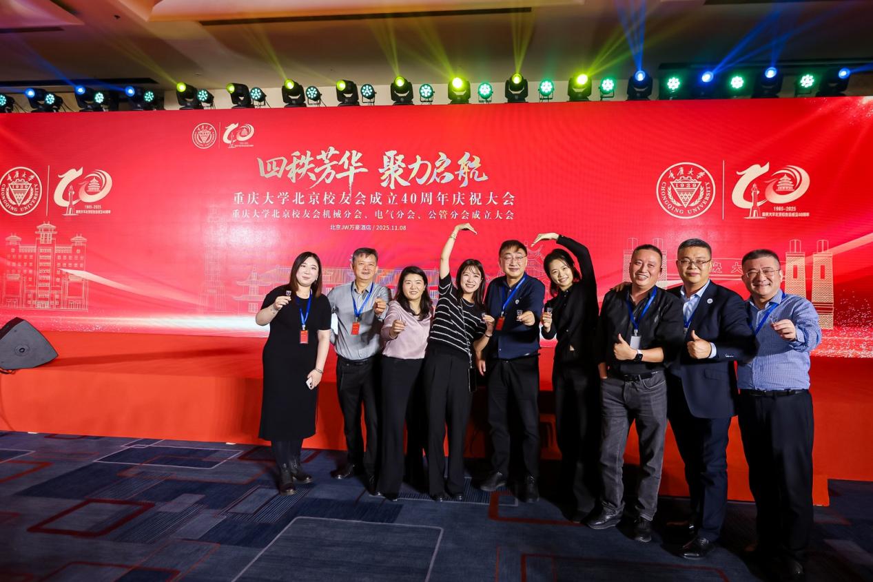 9B4A3870.jpg~tplv-9lv23dm2t1-resize-animforce-v1_1600_3000_gif