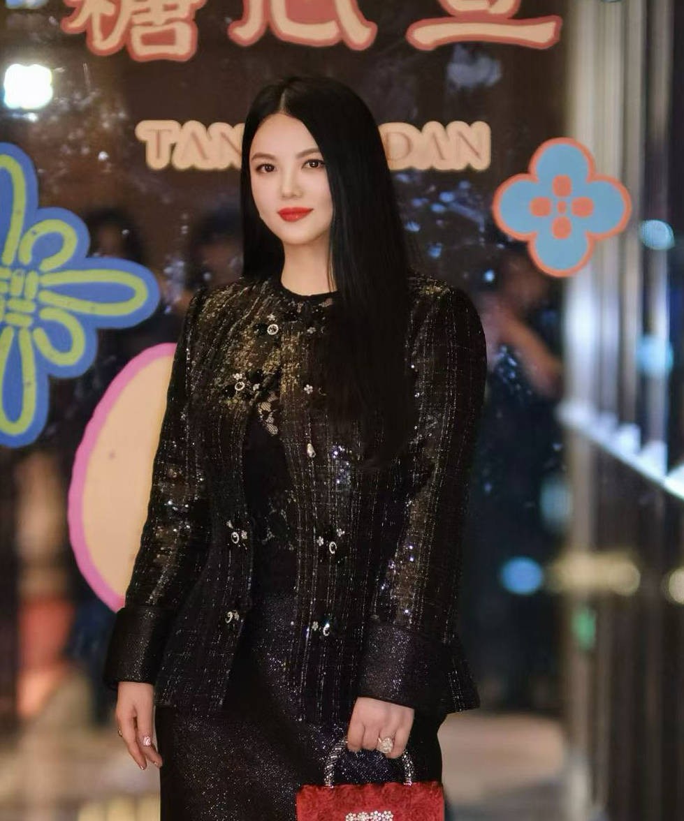 李湘:从部队大院走出来的大女主!