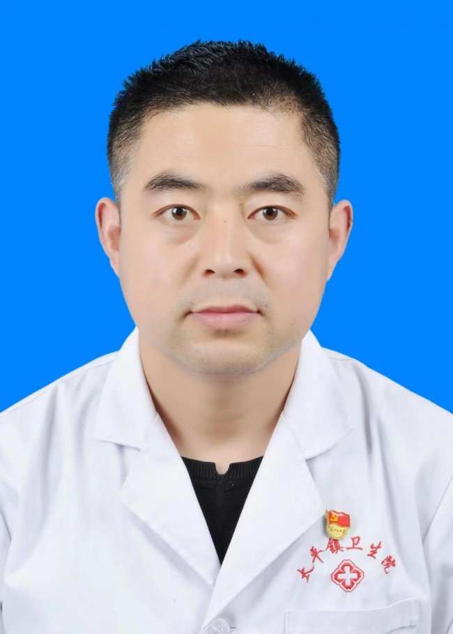 深耕黄土护苍生 仁心济世映丹心