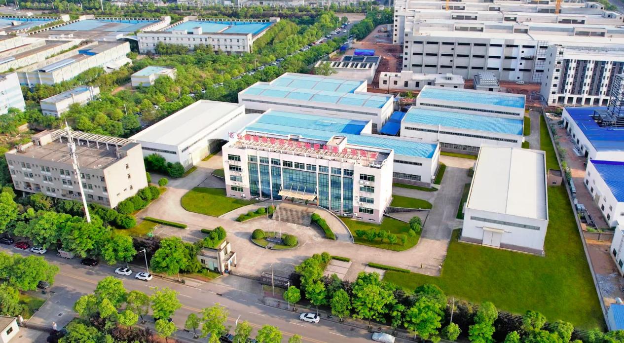 数智赋能宠物医药｜尚成生物与自链科技签署AI战略合作协议