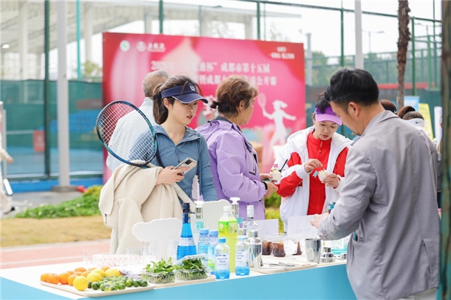 “享青春·我乐意”|2026“五粮液杯”成都第十五届女子网球公开赛暨女子匹克球公开赛盛大启幕