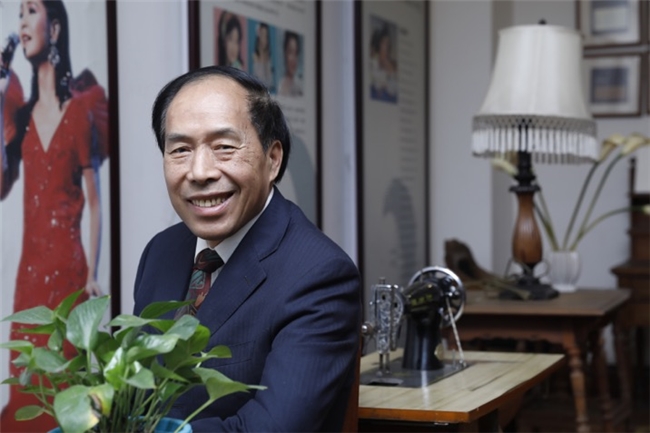 钢铁磐石铸笔尖——赵瑞明书法