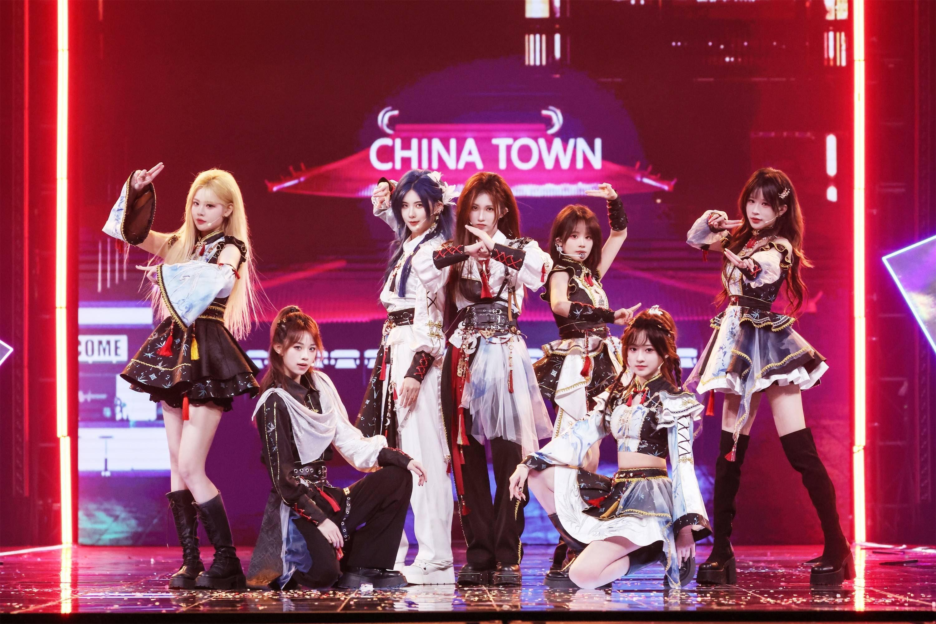 6《CHINA-TOWN-唐⼈街》.jpg