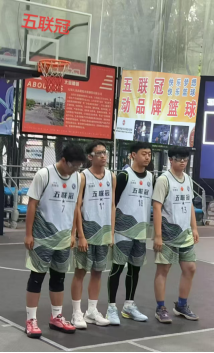 五联冠运动品牌：青春活泼    健康阳光    正气品质     责任担当