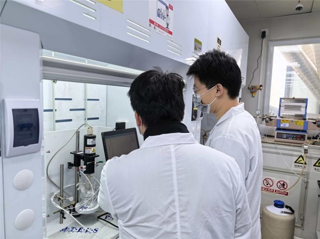 西北工业大学“氢而易举”团队：破解氢燃料电池“中毒”难题，让国产催化剂领跑新赛道