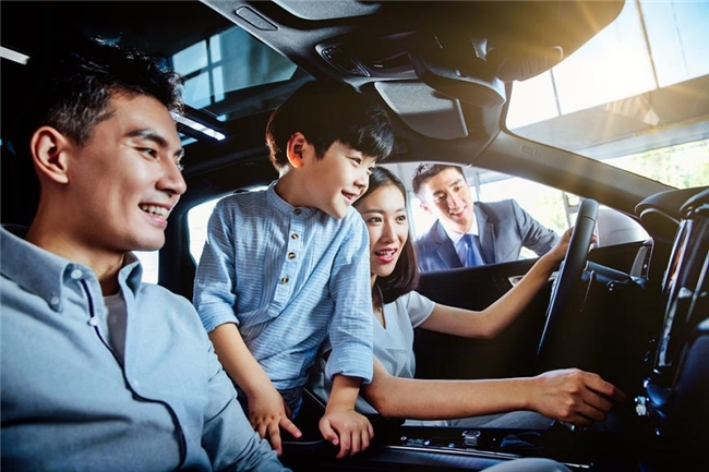 聚焦两会|平安租赁:扎根汽车生态 激活汽车消费潜力