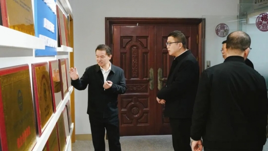 云图片