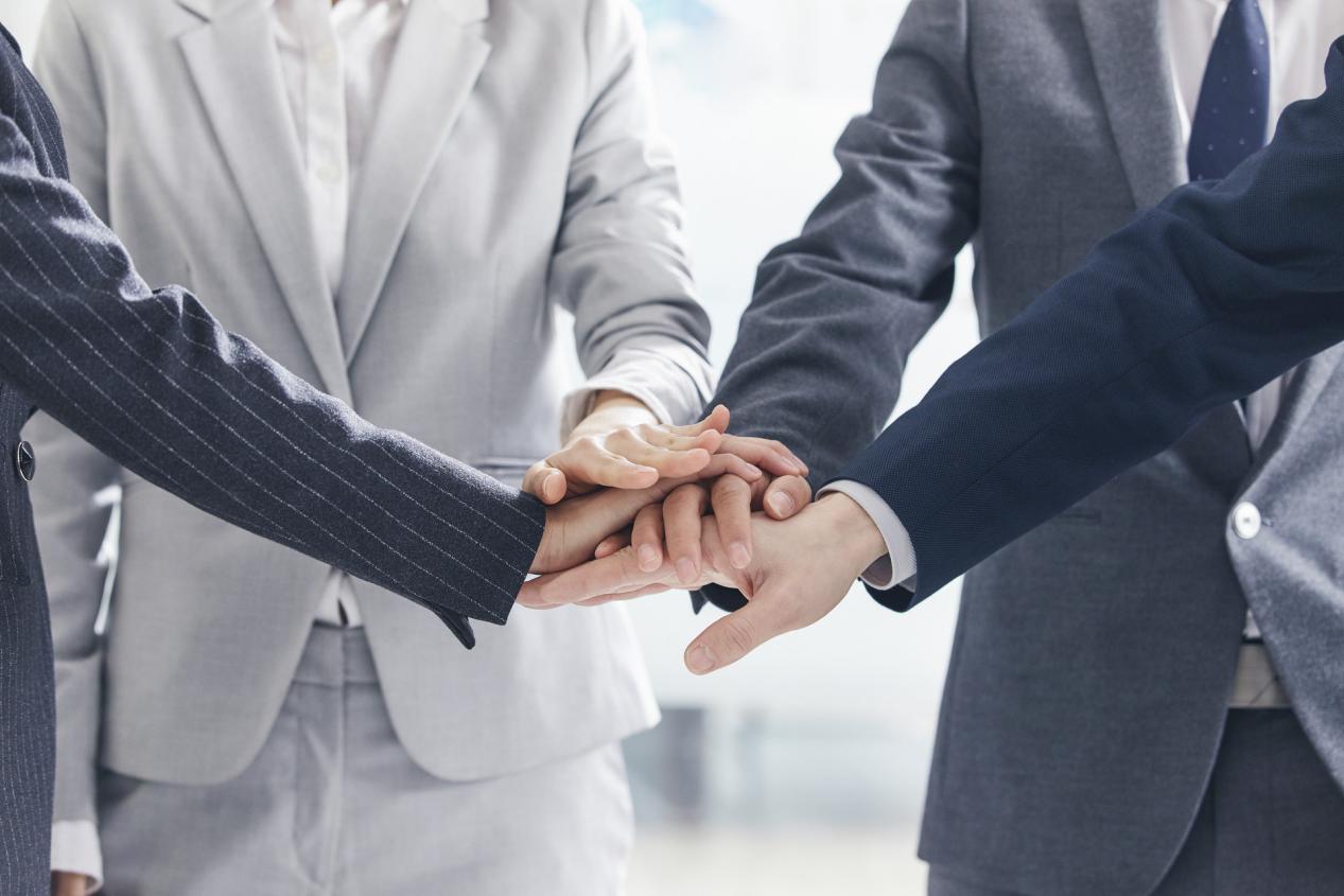 C:/Users/Administrator/Desktop/下载/摄图网_501573702_商务团队搭手合作特写(非企业商用).jpg摄图网_501573702_商务团队搭手合作特写(非企业商用)