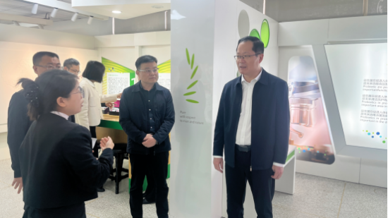 云图片