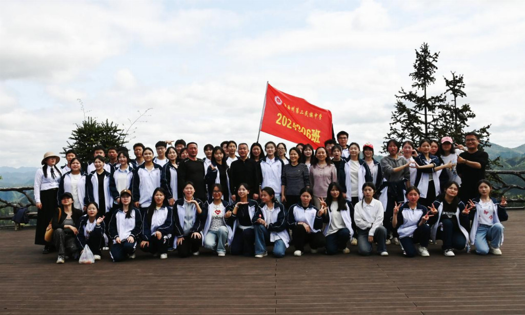 1a1bb14f62c5c22167934cbb161ef97f374a3d447f01164be38df7c15c0f898f