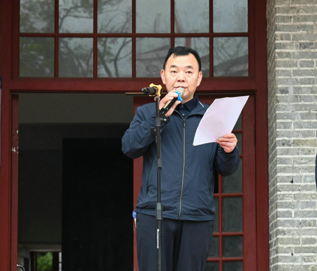 41f01704fe82d3ddb4c1b0a777fd825625abb6dcd4a57f59e871d98e6df7901d