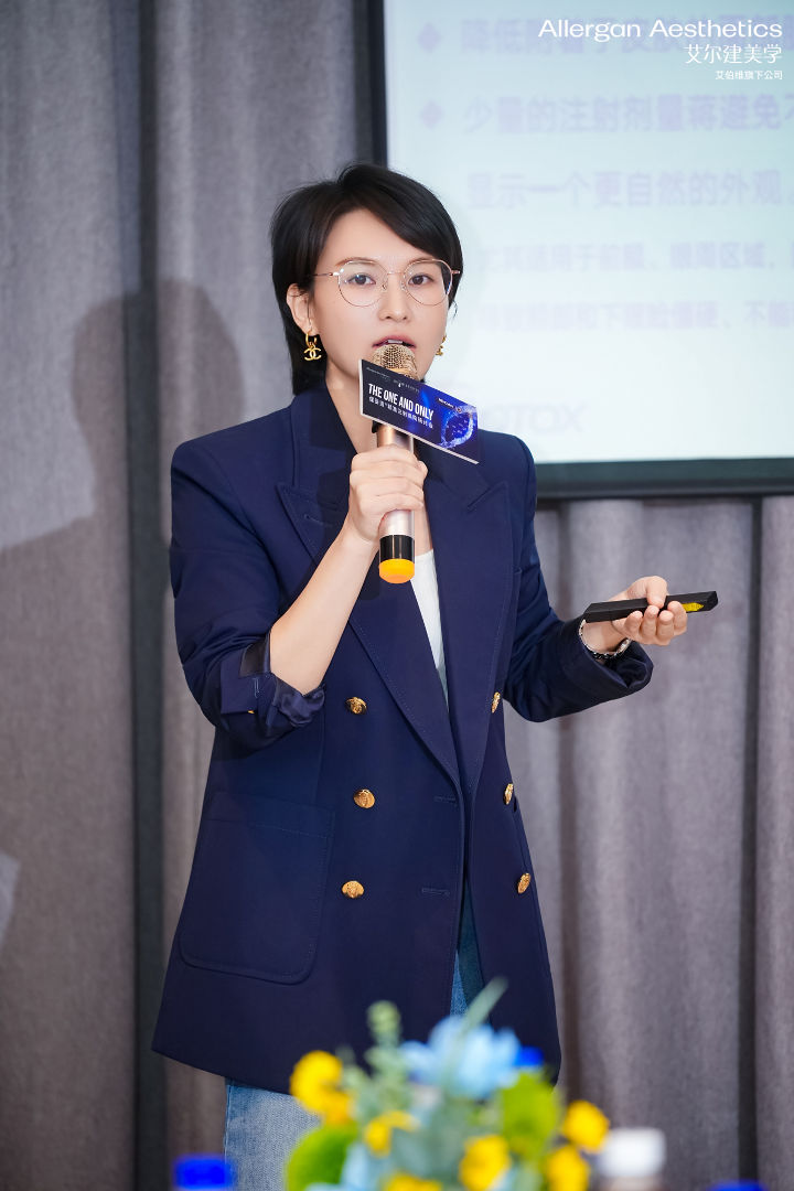 51664bed2bc3990e9be439625379570a