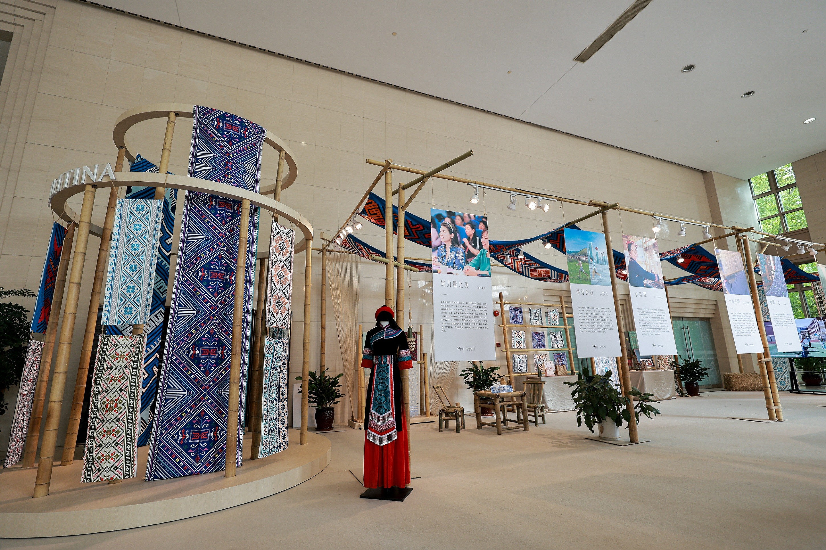 ��Խ2000������Ļ����������������׳���߽��Ϻ�