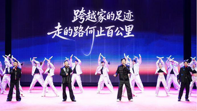 �����쵼�����ܽ������̣������Ұ��Ҽ�һ���ȴ����Ļ