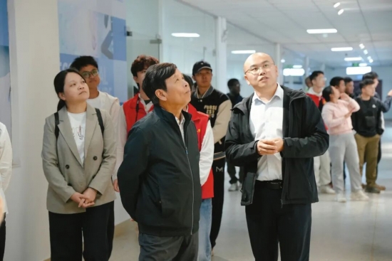 云图片