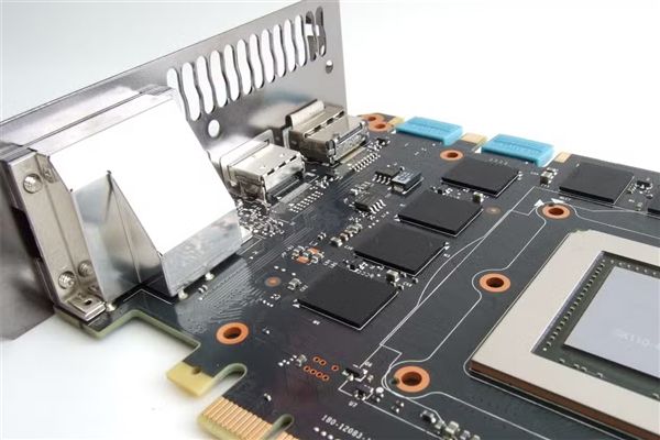 7999元拉开GPU天价时代！显卡价格一路狂飙的罪魁祸首：GTX Titan