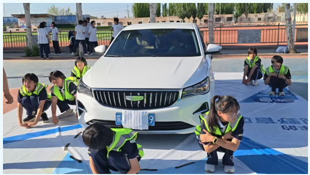 艾是一道光,守护少年路|艾多美公益走进杭锦旗巴拉贡学校