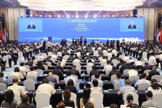 云图片
