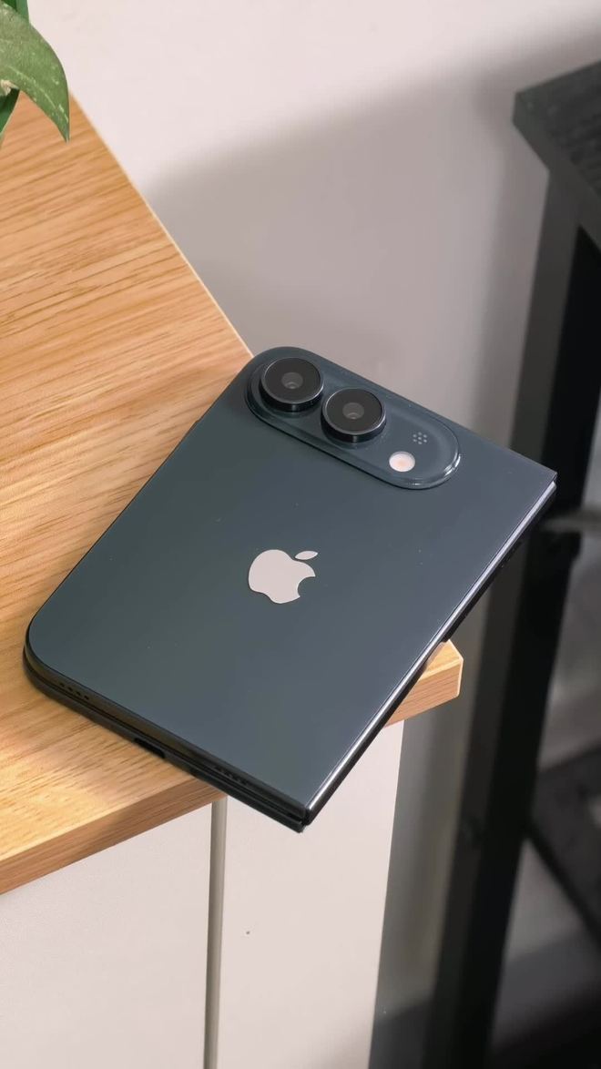 苹果iPhone Ultra折叠手机机模曝光